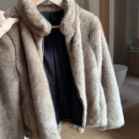 Faux Fur Vintage Coat Size Small - Picture 2 of 3